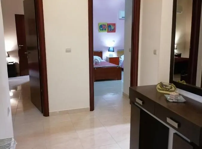 Marialenas House Apartman *