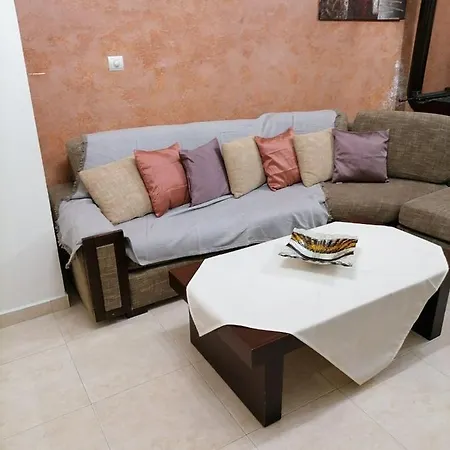 Marialenas House *